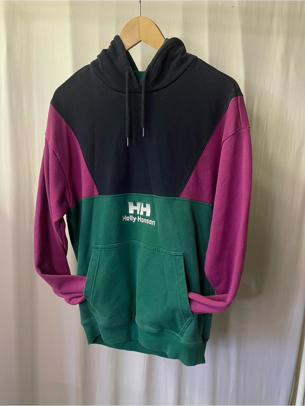 Helly Hansen Colorblock Pullover Hoodie Black Green Magenta Logo Sweatshirt M